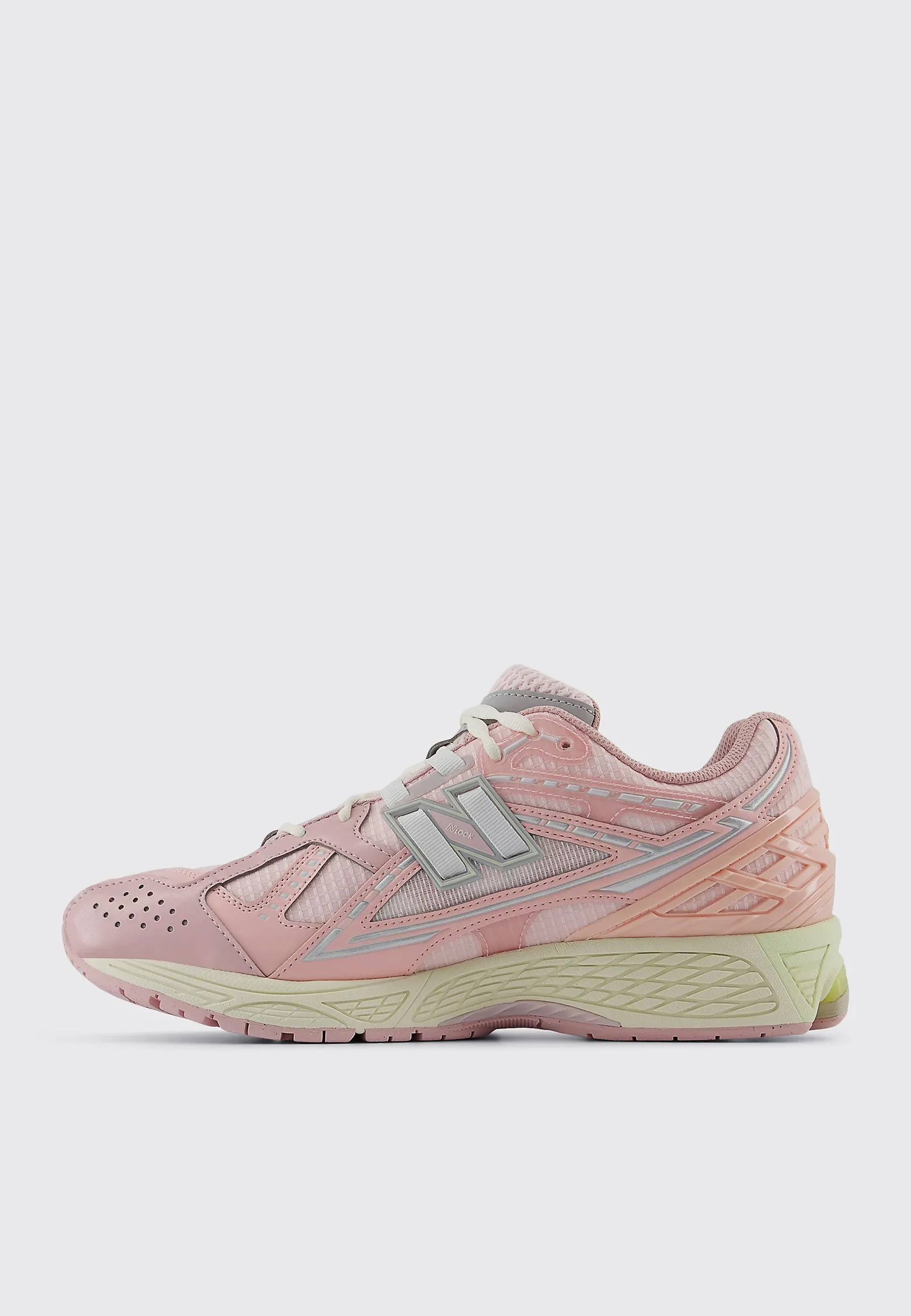 1906R - 'Lunar New Year' Shell Pink