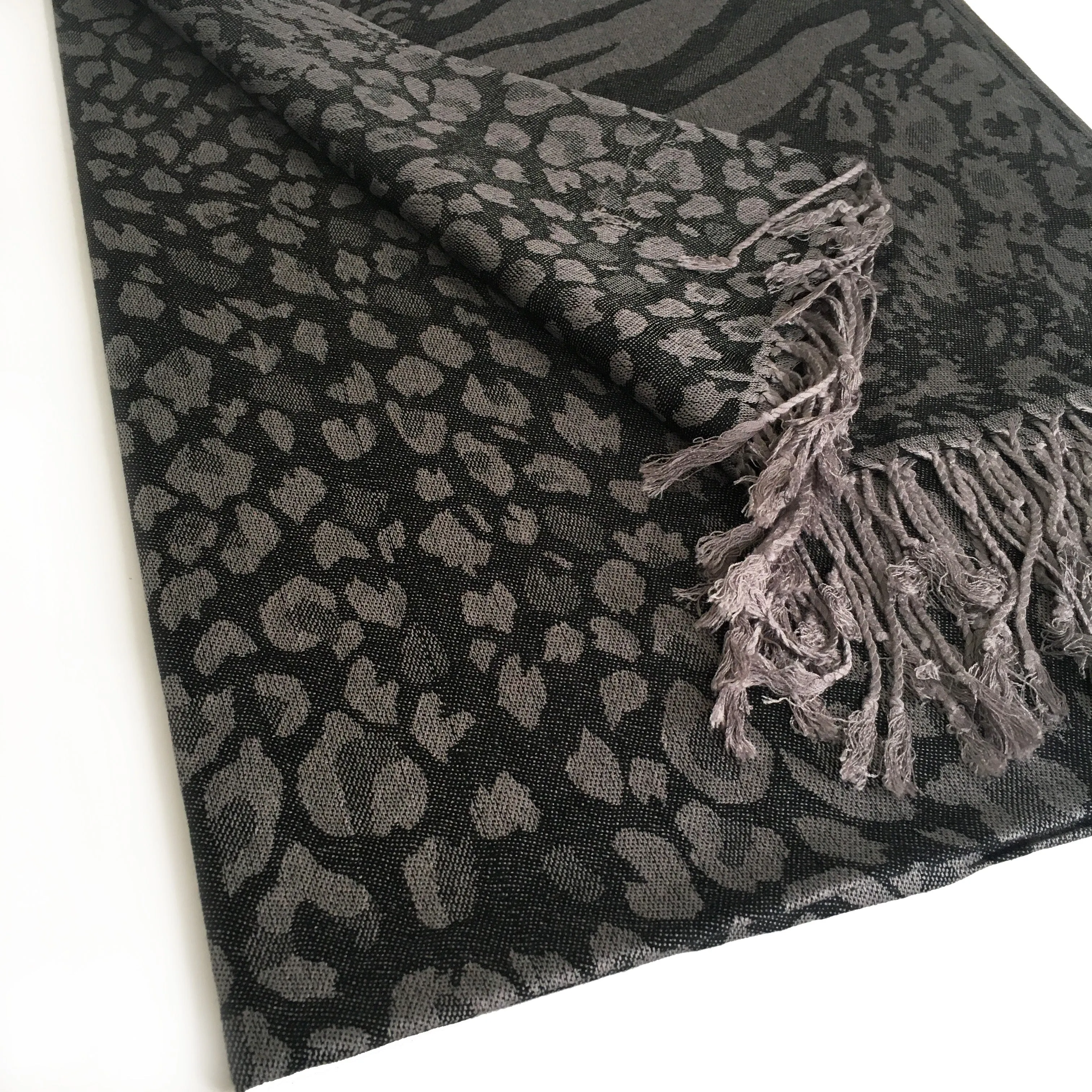 BLACK LARGE LEOPARD PRINT REVERSIBLE PASHMINA SHAWL SCARF