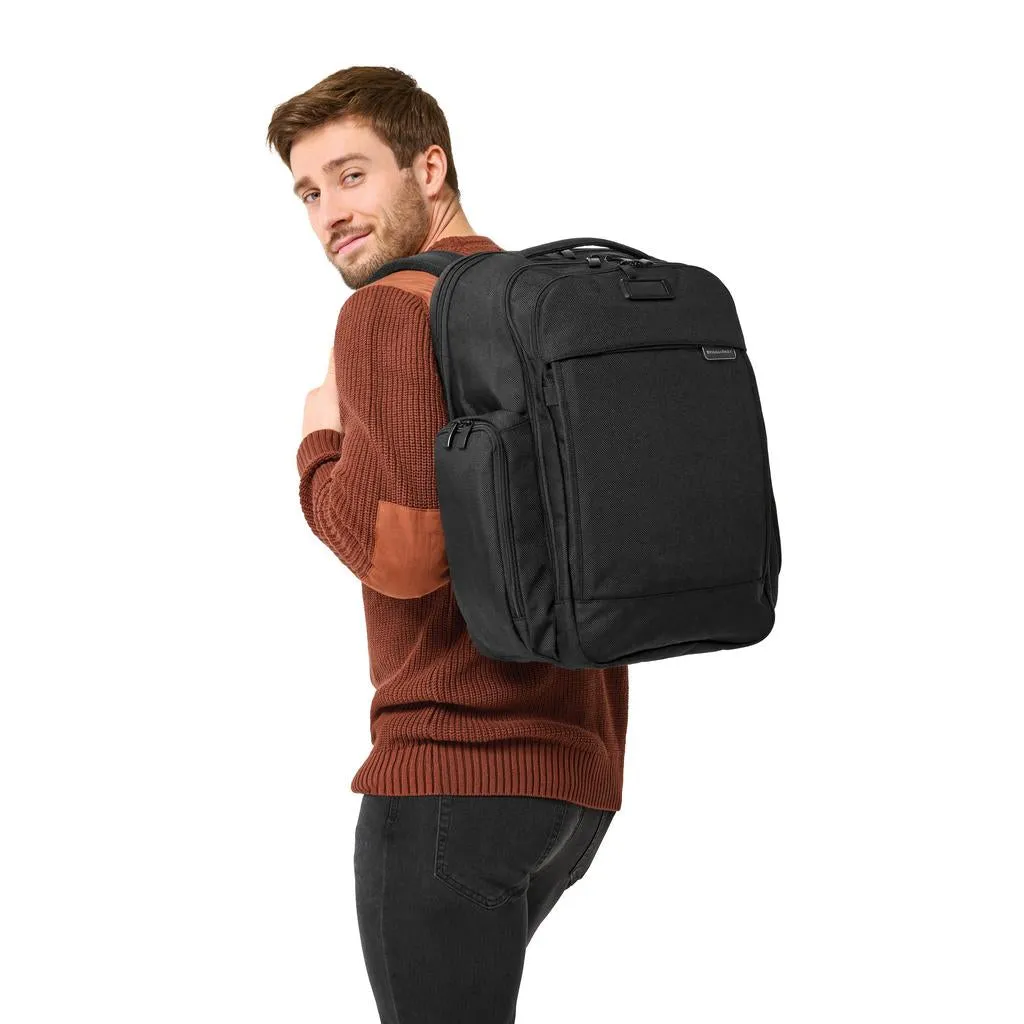 Briggs & Riley Baseline Traveler Backpack