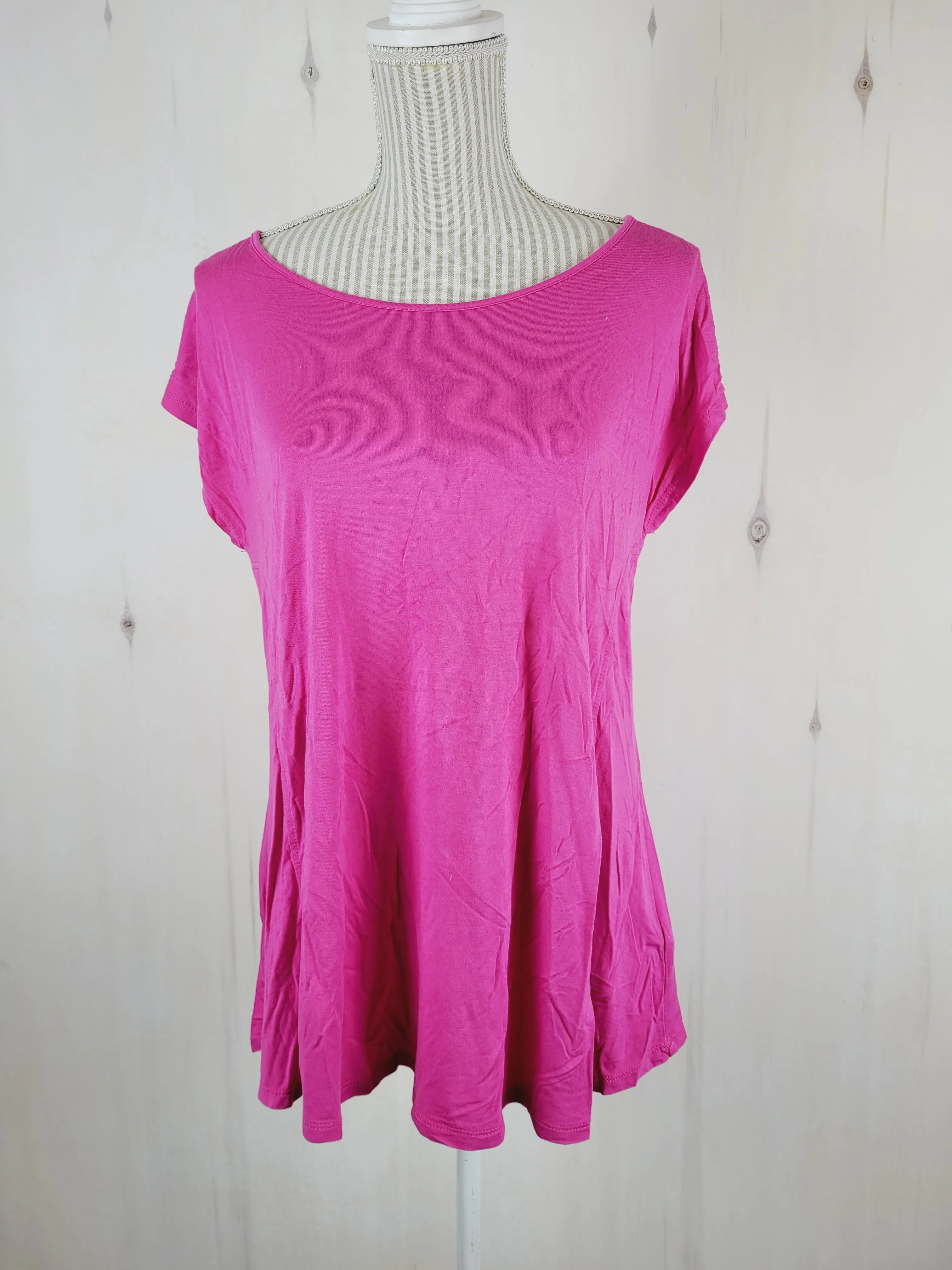 CABLE & GAUGE PINK TOP WITH BACK LACE DETAIL LADIES LARGE EUC