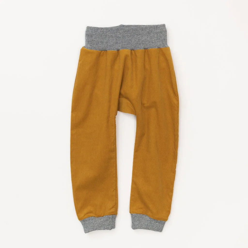 Corduroy Jogger in Gold