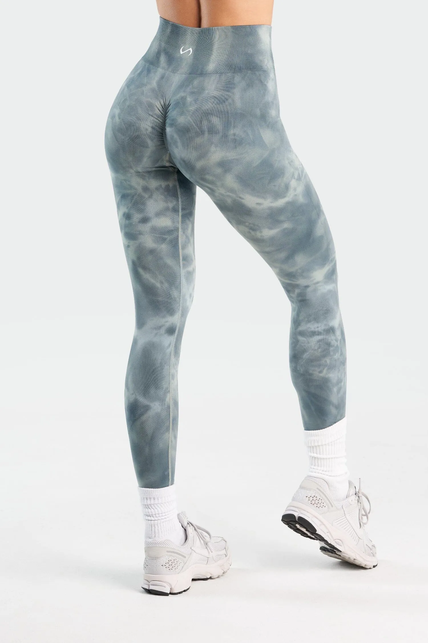 Cosmic Seamless Scrunch Butt Leggings