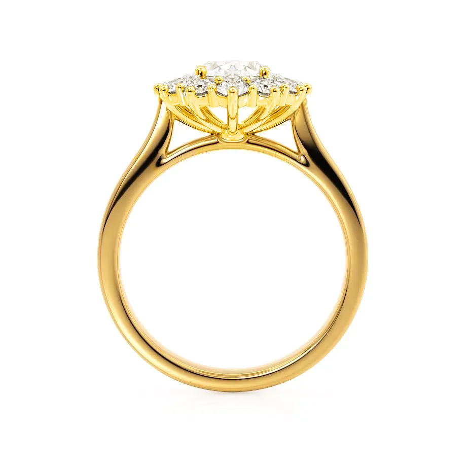 DIANA - Iconic Oval Moissanite & Lab Diamond 18k Yellow Gold