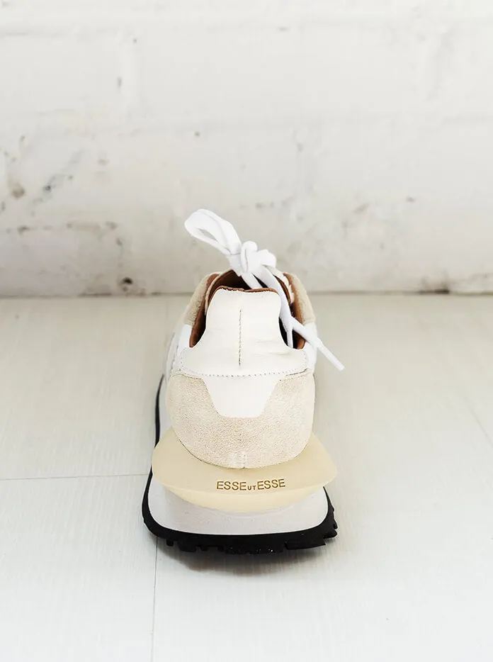 Esseutesse Runner Sneaker - Off-White