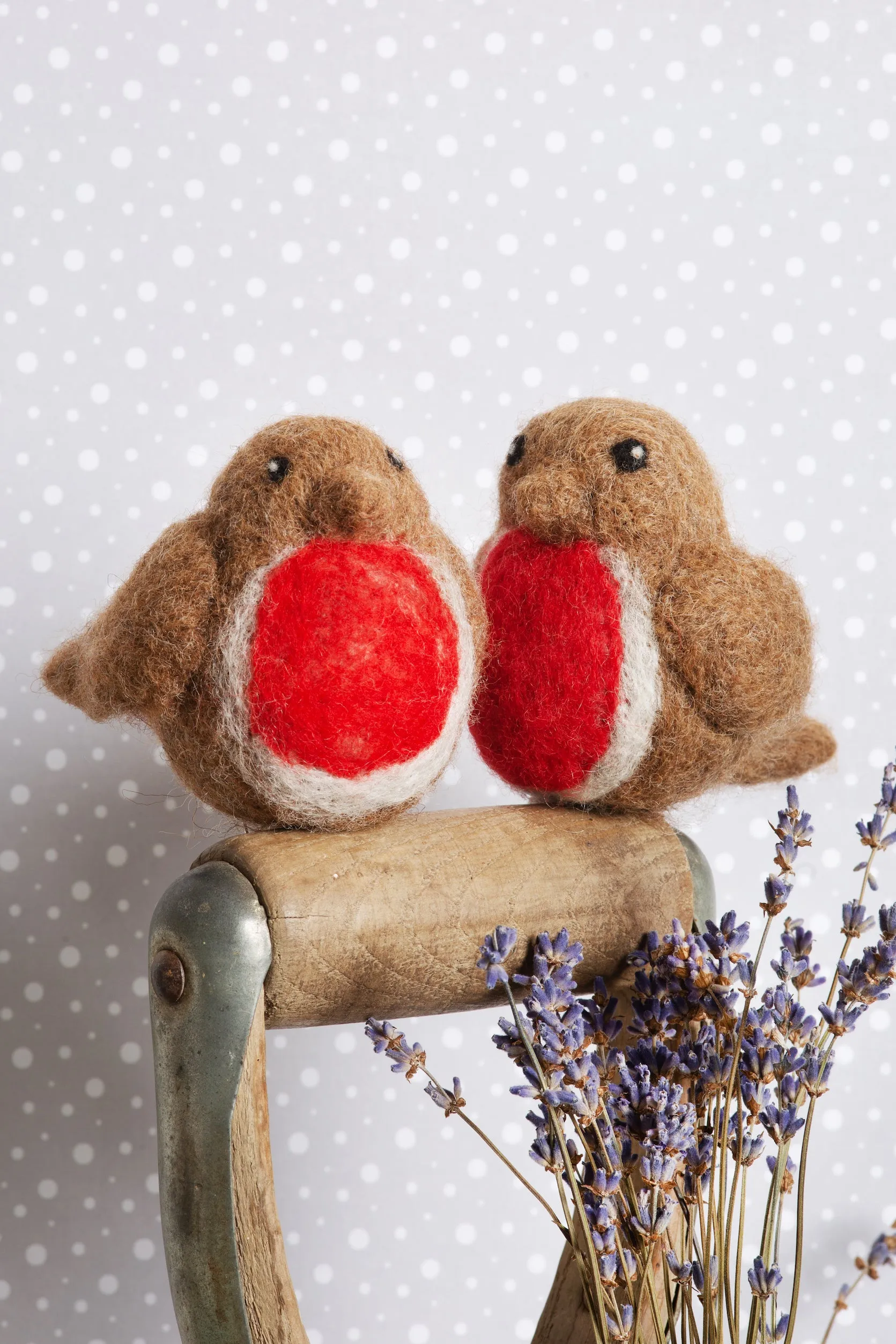 Hawthorn Handmade - Robins Needle Felt Kit