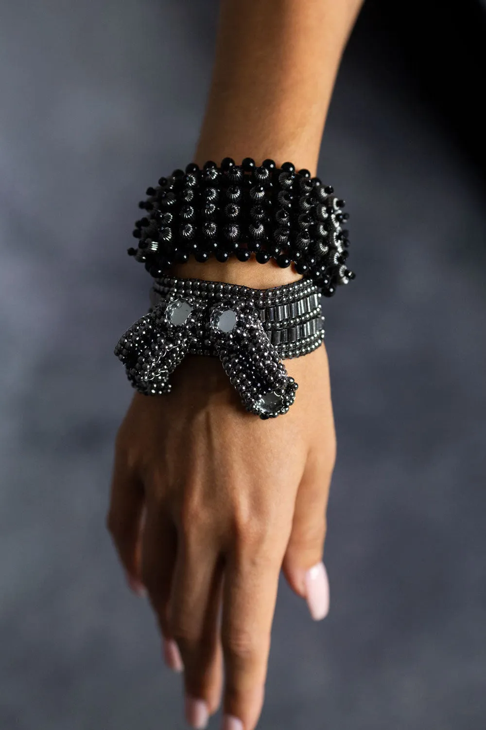 Khutulun 3D Cuff in Jet Black