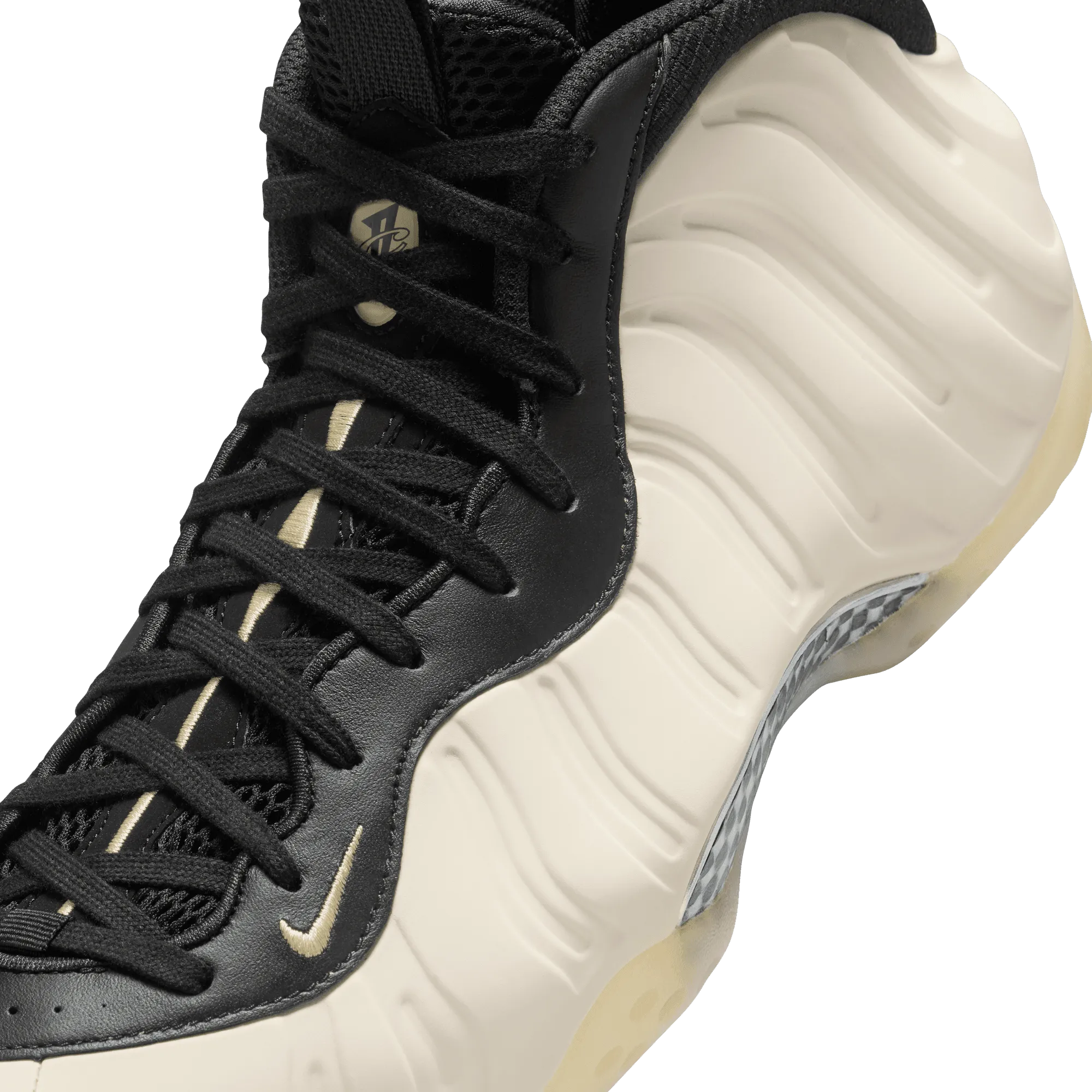 Men's Nike Air Foamposite One - Black/Team Gold/LT Orewood Brown/Gold