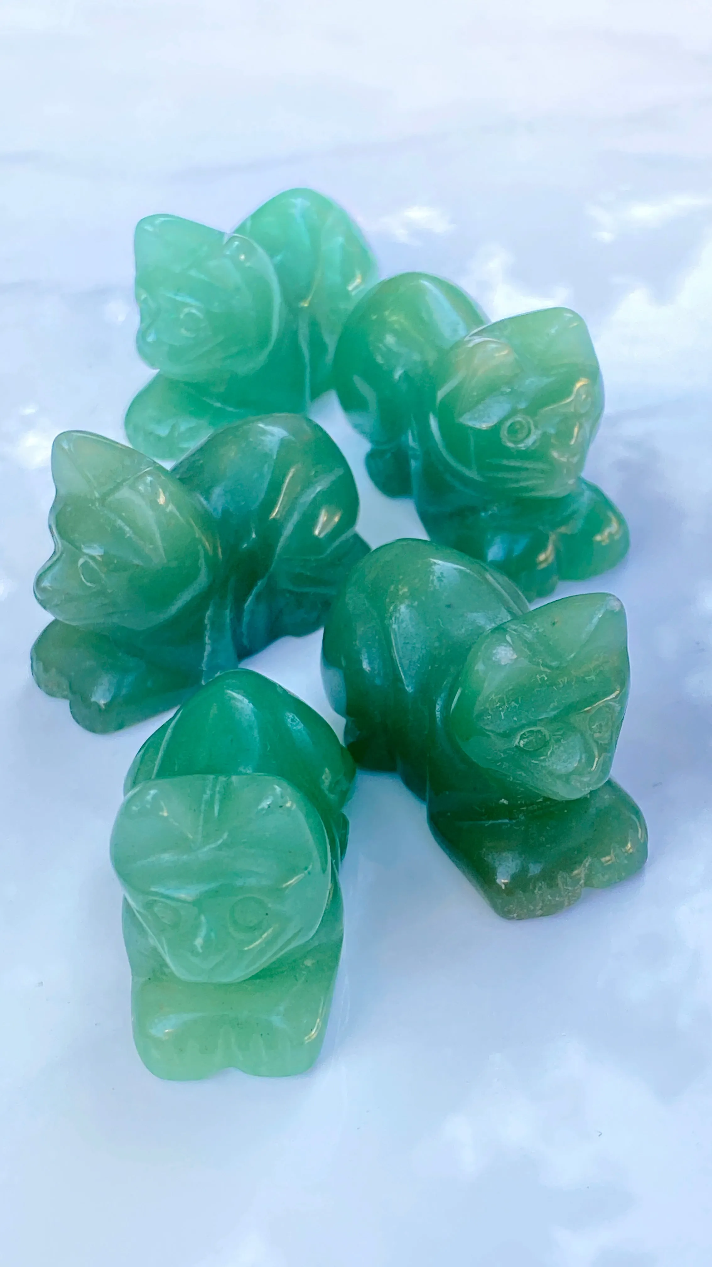 Natural Green Aventurine lying Cat