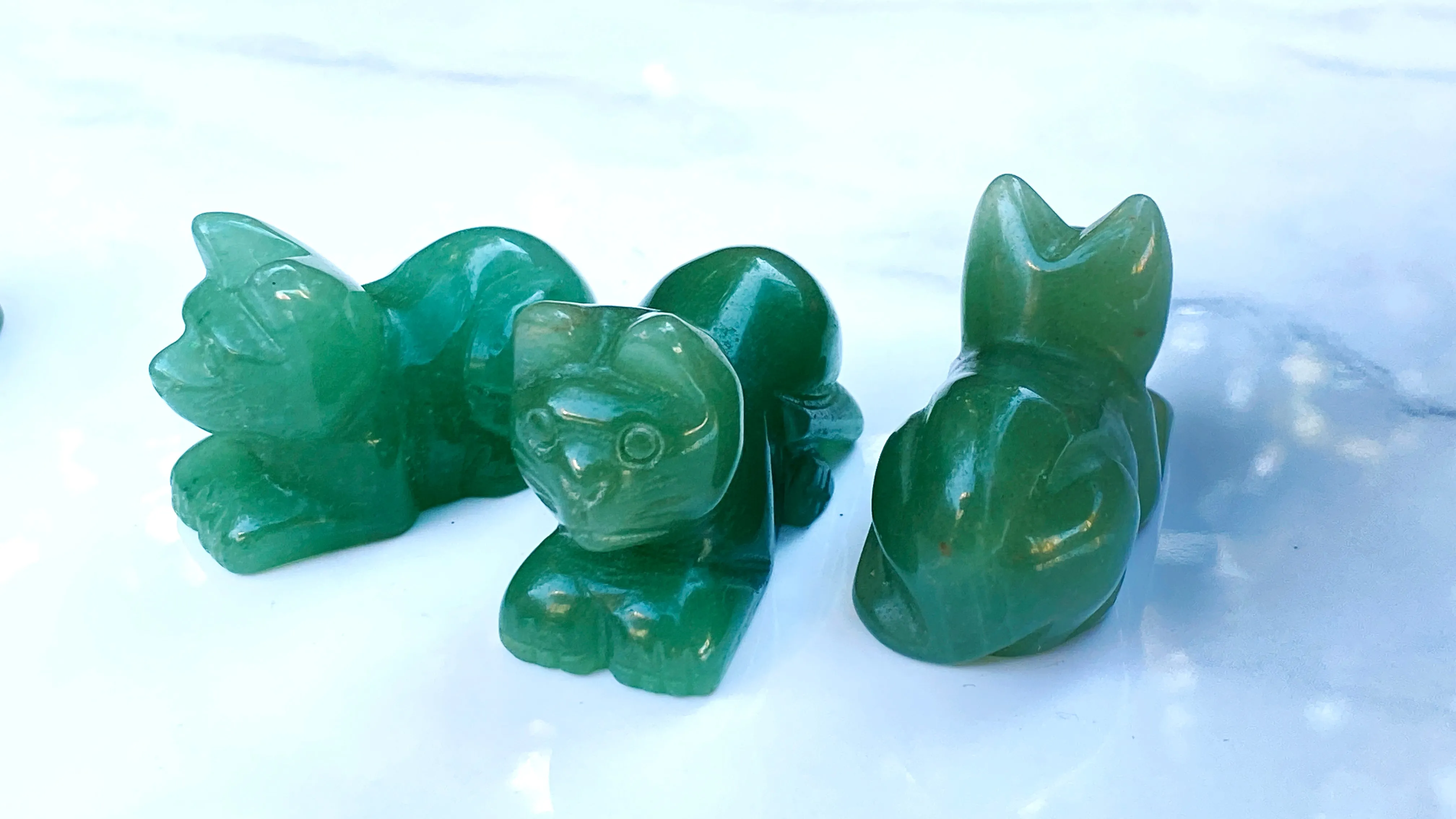 Natural Green Aventurine lying Cat