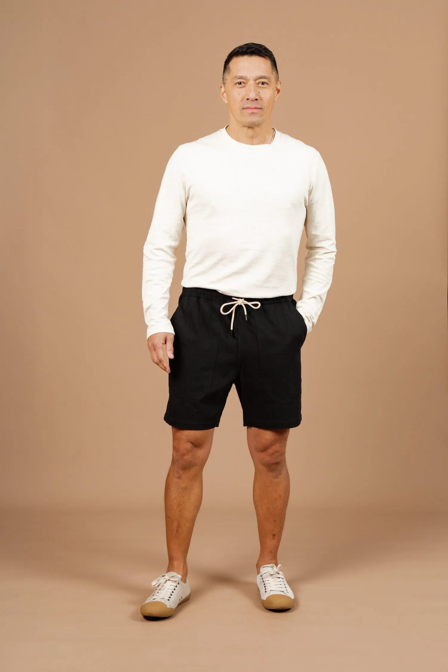 Noah Short / Black