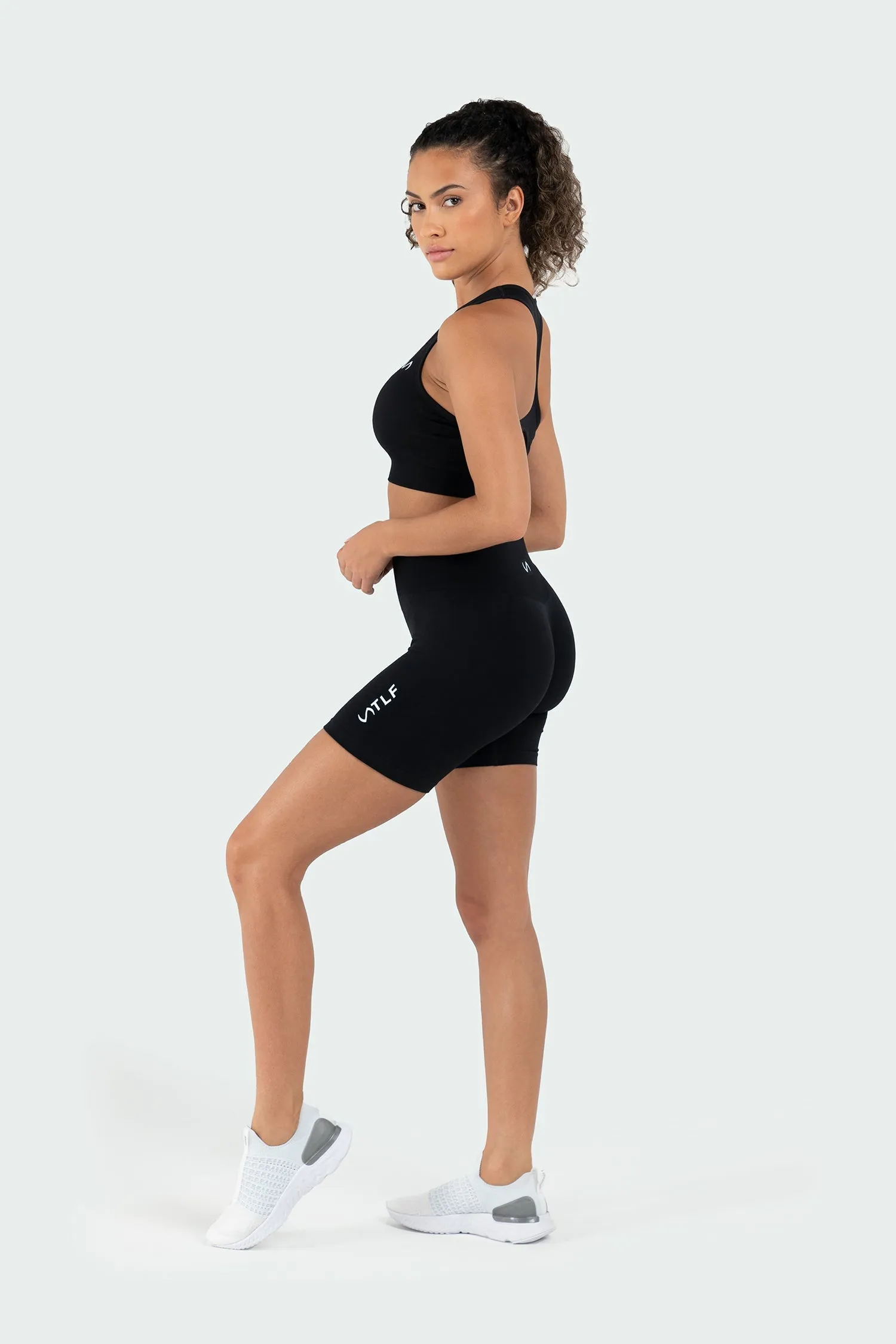 Sculpt Seamless Scrunch Butt Shorts