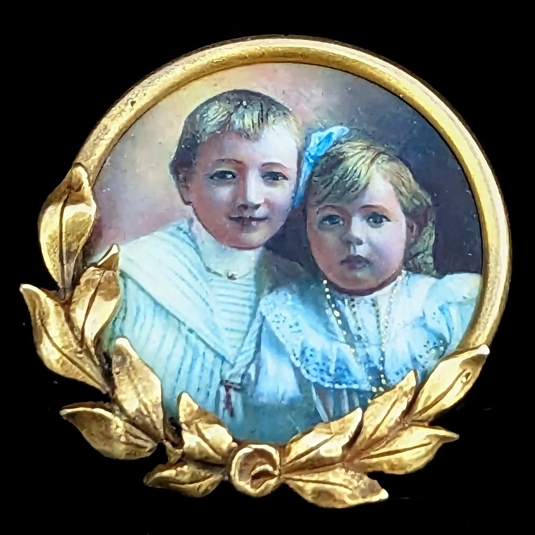 The Romeoville - Edwardian Portrait Miniature 14k Gold Brooch Children Antique 1900-1910