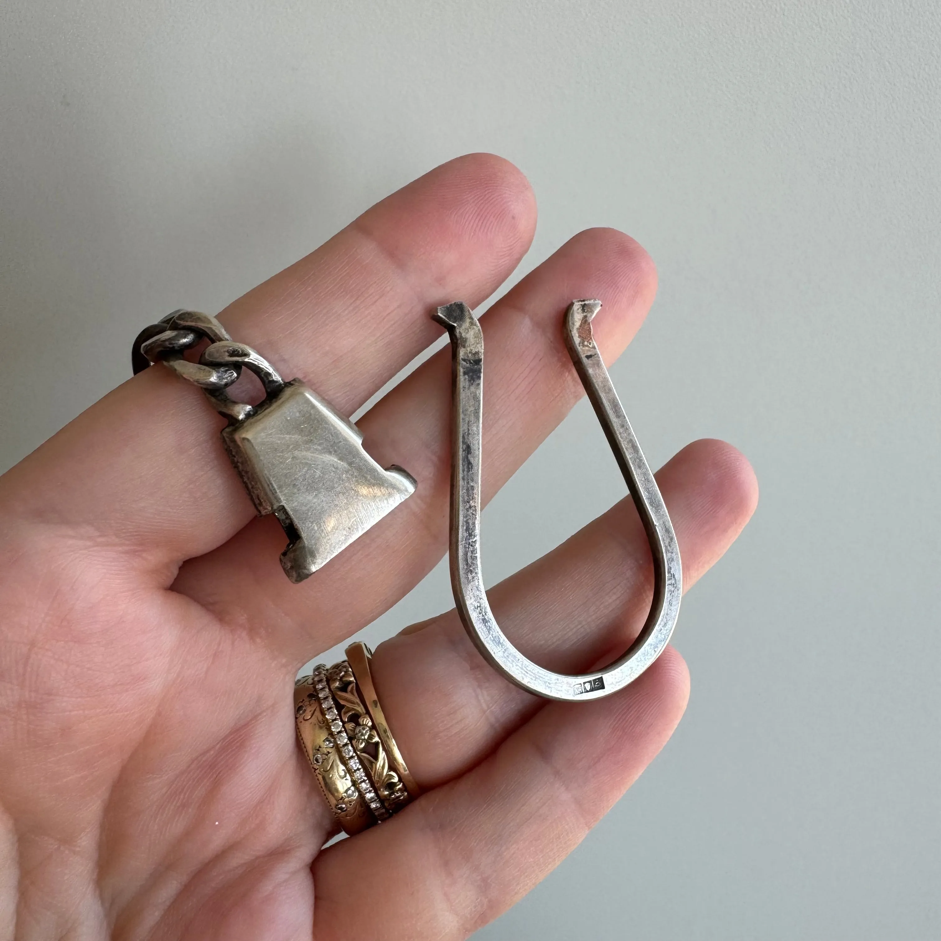 V I N T A G E // possibilities / 800 silver Egyptian connector / oversized keychain clasp